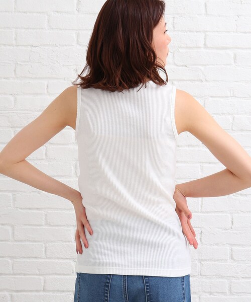 SHOO・LA・RUE（シューラルー）の「◆テレコベーシックタンクトップ（タンクトップ・レディース・ホワイト系/ブラック/ベージュ・02/03）」の8枚目の写真