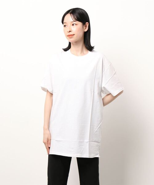 FRUIT OF THE LOOM(フルーツオブザルーム)の「★FRUIT OF THE LOOM★シンプルT(Tシャツ/カットソー・レディース・ブラック/ホワイト・MEDIUM/LARGE/X-LARGE)」の2枚目の写真
