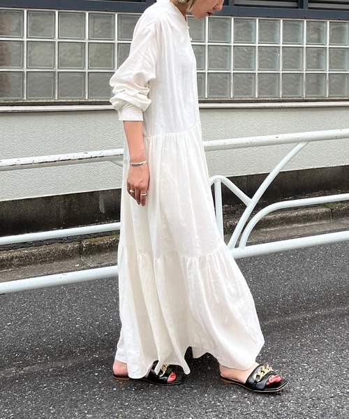 Omekashi（オメカシ）の「リネンティアードワンピース（ワンピース・レディース・ブラック/オフホワイト/ブルー・38/36）」の11枚目の写真