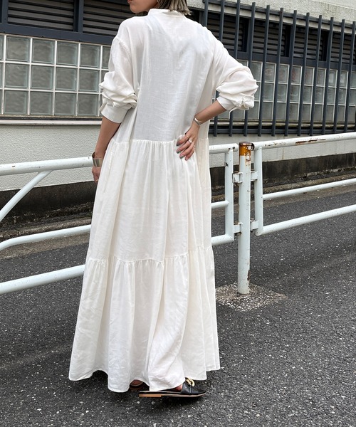 Omekashi（オメカシ）の「リネンティアードワンピース（ワンピース・レディース・ブラック/オフホワイト/ブルー・38/36）」の14枚目の写真