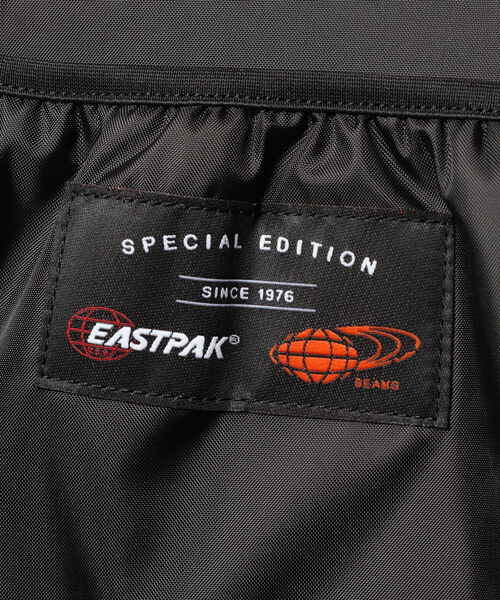 EASTPAK（イーストパック ）の「EASTPAK × BEAMS / 別注 Padded Pak'r XL 6Pocket（バックパック/リュック・メンズ・ブラック/グレー・ONE SIZE）」の14枚目の写真