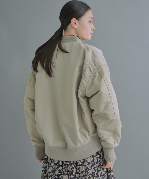 KHA:KI / カーキ」REVERSIBLE MA-1