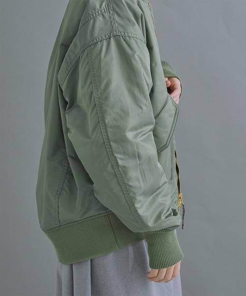 KHA:KI / カーキ」REVERSIBLE MA-1