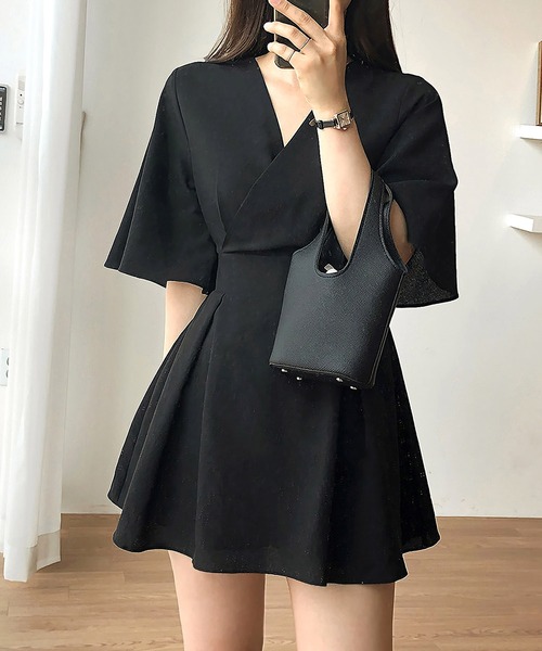 Dita Muaj.(ディータムアージュ)の「ウエストマークベルフラワーワンピース(ワンピース・レディース・ブラック/ベージュ・M/S/L)」の2枚目の写真