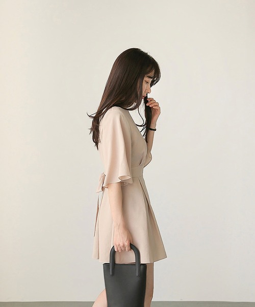 Dita Muaj.(ディータムアージュ)の「ウエストマークベルフラワーワンピース(ワンピース・レディース・ブラック/ベージュ・M/S/L)」の5枚目の写真