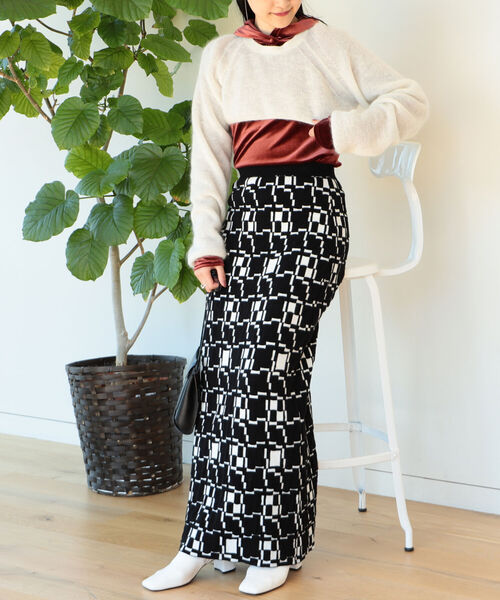 Ray BEAMS(レイビームス)の「Ray BEAMS / アゼアミ クロップド クルーネック ニット(ニット/セーター・レディース・オフホワイト/グリーン系その他2・ONE SIZE)」の8枚目の写真