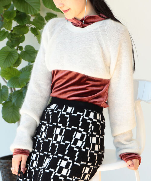 Ray BEAMS(レイビームス)の「Ray BEAMS / アゼアミ クロップド クルーネック ニット(ニット/セーター・レディース・オフホワイト/グリーン系その他2・ONE SIZE)」の11枚目の写真