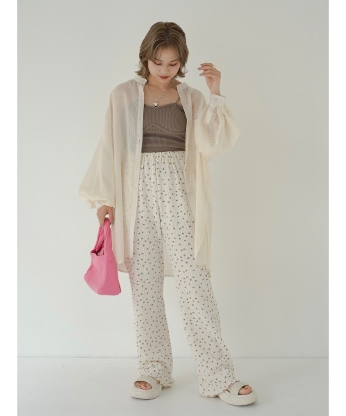 jumelle(ジュメロ)の「シャーリングプリントパンツ(その他パンツ・レディース・ベージュ・FREE)」の2枚目の写真