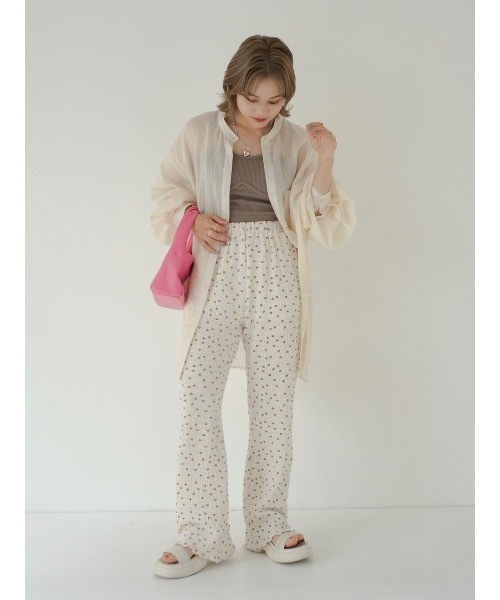 jumelle(ジュメロ)の「シャーリングプリントパンツ(その他パンツ・レディース・ベージュ・FREE)」の5枚目の写真