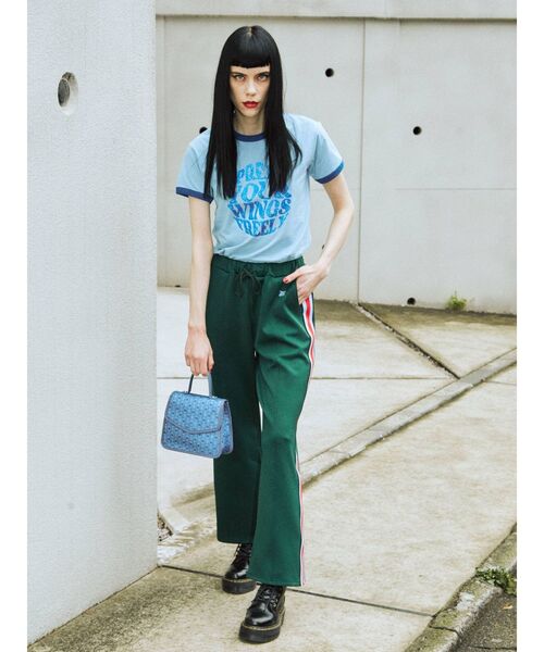 jouetie（ジュエティ）の「カラーラインジャージパンツ【トラックパンツ】（その他パンツ・レディース・ブラック/グリーン/パープル/オレンジ/ブルー・MEDIUM）」の7枚目の写真