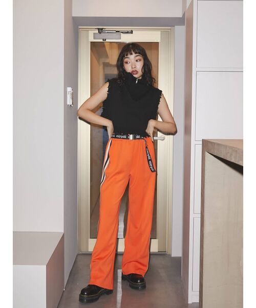 jouetie（ジュエティ）の「カラーラインジャージパンツ【トラックパンツ】（その他パンツ・レディース・ブラック/グリーン/パープル/オレンジ/ブルー・MEDIUM）」の22枚目の写真