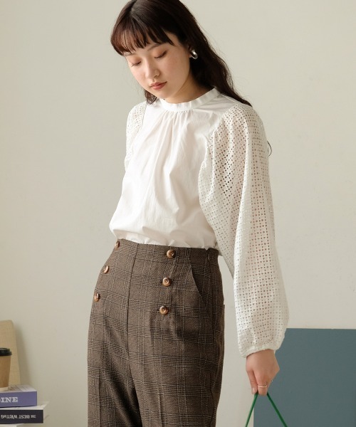 Bab（バブ）の「袖レースギャザーブラウス（シャツ/ブラウス・レディース・ブラック/ブラウン/オフホワイト・M）」の8枚目の写真