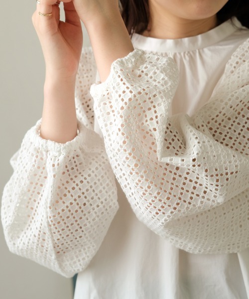 Bab（バブ）の「袖レースギャザーブラウス（シャツ/ブラウス・レディース・ブラック/ブラウン/オフホワイト・M）」の11枚目の写真