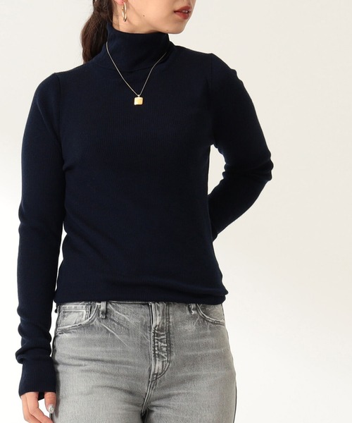 Demi-Luxe BEAMS（デミルクス ビームス）の「Demi-Luxe BEAMS / リブ タートルネック ニット（ニット/セーター・レディース・ブラック/ネイビー/レッド/オフホワイト/チャコールグレー/ブルー・ONE SIZE）」の4枚目の写真