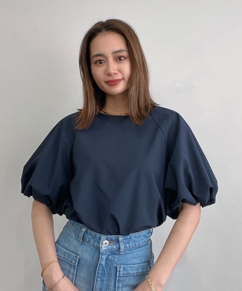 Vicente（ヴィセンテ）の「【Seagreen×Vicente】Swan sleeve tops（シャツ/ブラウス・レディース・ホワイト/ネイビー・FREE）」の6枚目の写真