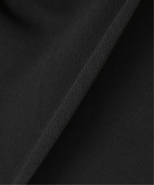 VERMEIL par iena（ヴェルメイユパーイエナ）の「《追加》アセテートバックサテンジョーゼットワンピース（ワンピース・レディース・ブラック/ネイビー・FREE）」の5枚目の写真