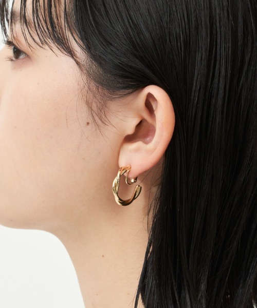 Aunt Marie's（アントマリーズ）の「ツイストフープイヤリング / ねじれイヤリング（イヤリング・レディース・シルバー/ゴールド・FREE）」の16枚目の写真