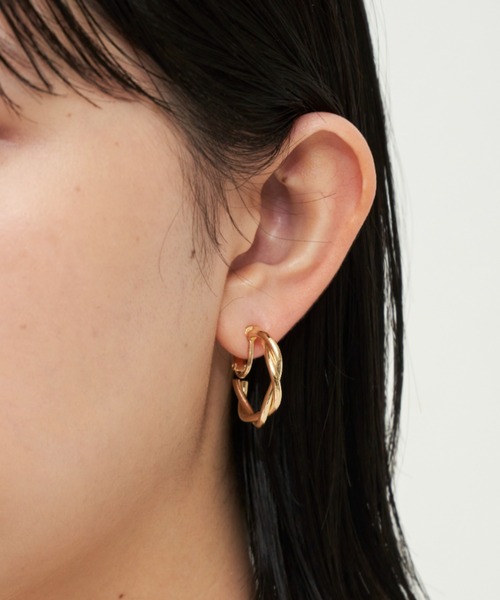 Aunt Marie's（アントマリーズ）の「ツイストフープイヤリング / ねじれイヤリング（イヤリング・レディース・シルバー/ゴールド・FREE）」の13枚目の写真