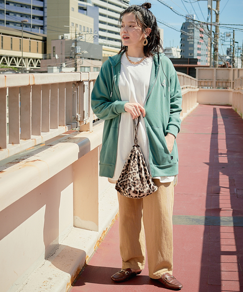 KANGOL EXTRA COMFORT(カンゴールエクストラコンフォート)の「【KANGOL EXTRA COMFORT(カンゴール エクストラ コンフォート)】《WEB限定》ロゴ刺繍 オーバーサイズ ZIPパーカー(パーカー・レディース・ブラック/ダークグリーン/杢グレー/モカ・LL/M/L)」の10枚目の写真