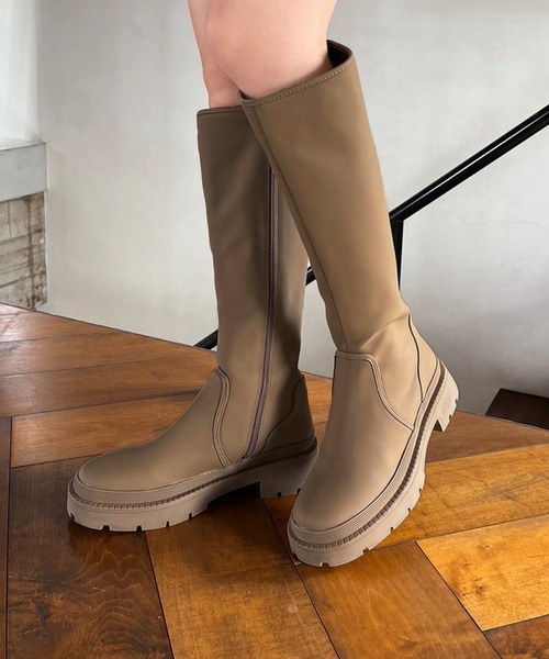 one after another NICE CLAUP(ワンアフターアナザーナイスクラップ)の「ラバー風ロングブーツ(ブーツ・レディース・ブラック/キャメル/ダークカーキ・SMALL/MEDIUM/LARGE)」の3枚目の写真