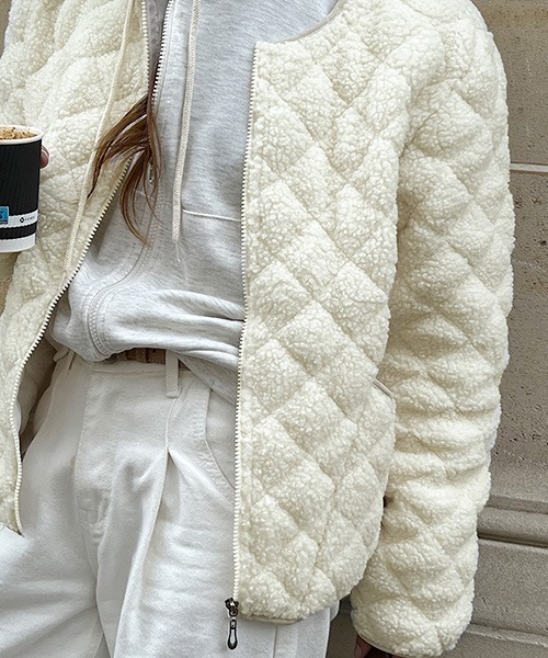 NANING9（ナンニング）の「NANING9 キルティングボアフリースジャケット（その他アウター・レディース・ブラック/アイボリー・FREE）」の14枚目の写真