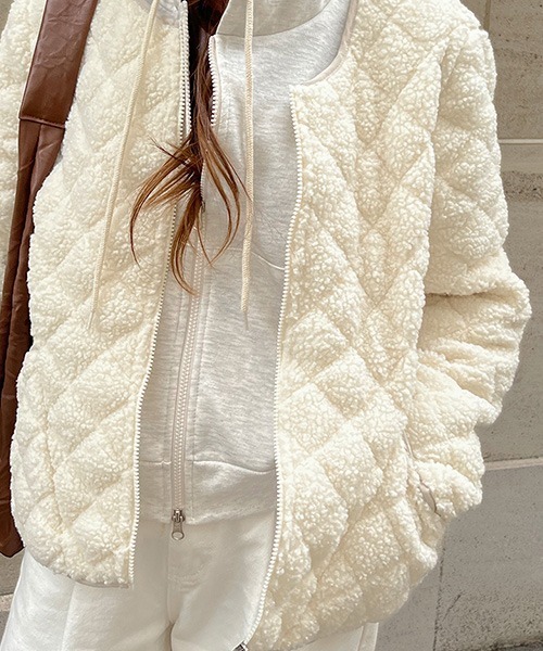 NANING9（ナンニング）の「NANING9 キルティングボアフリースジャケット（その他アウター・レディース・ブラック/アイボリー・FREE）」の13枚目の写真