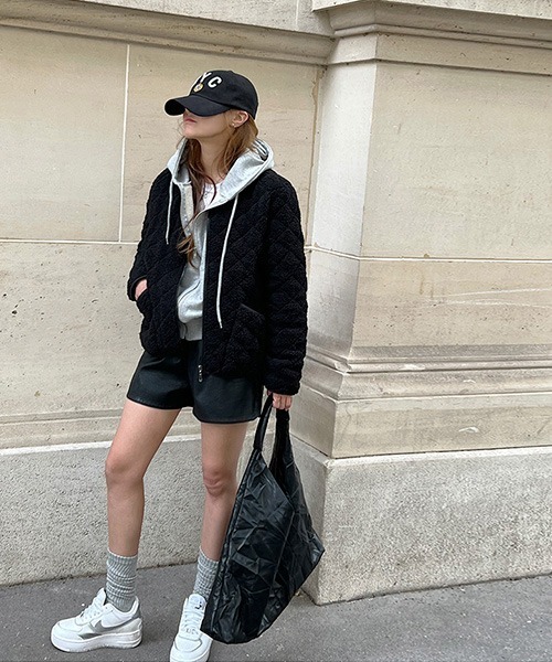 NANING9（ナンニング）の「NANING9 キルティングボアフリースジャケット（その他アウター・レディース・ブラック/アイボリー・FREE）」の16枚目の写真