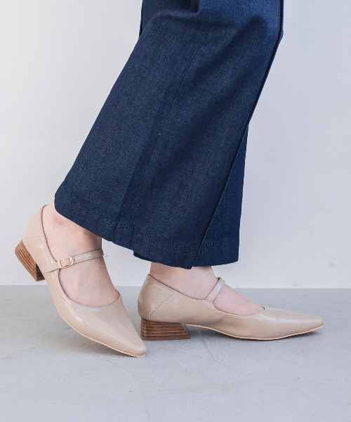 EVOL（イーボル）の「柔らかく足に馴染む【EVOL】メリージェーンローヒールパンプス IU5051（パンプス・レディース・ブラック/ブラック系その他/アイボリー/ベージュ/ブロンズ/レオパード/ゴールド/シルバー・22.5cm/23.0cm/23.5cm/24.0cm/24.5cm/25.0cm/22.0cm）」の13枚目の写真