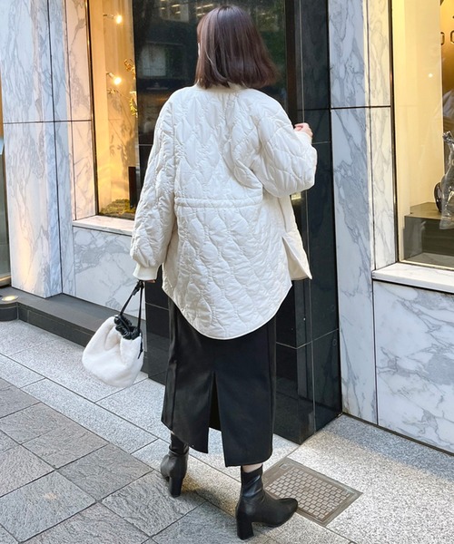 STYLEBLOCK（スタイルブロック）の「中綿キルティングミドル丈ブルゾン（モッズコート・レディース・ブラック/アイボリー/カーキ・FREE）」の7枚目の写真