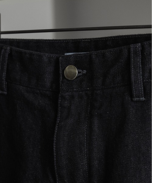 WYM LIDNM（ウィム バイ リドム）の「DENIM WIDE STRAIGHT SLACKS（デニムパンツ・メンズ・ブラック/インディゴブルー・S/M/L）」の10枚目の写真