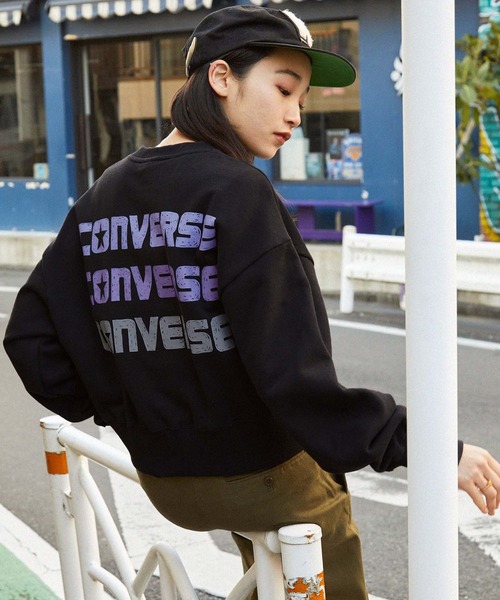 CONVERSE(コンバース)の「【CONVERSE/コンバース】ソリマチアキラ イラストグラフィック裏毛オーバーサイズスウェット(Tシャツ/カットソー・レディース・ホワイト系1/ホワイト系2/ブラック系1/ブラック系2・M/L)」の4枚目の写真