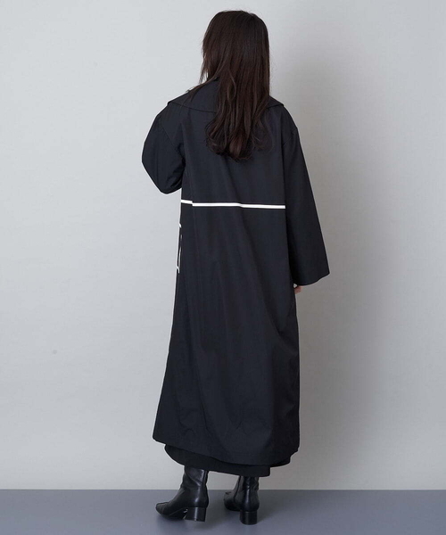 A de a.v.v（アードアー・ヴェ・ヴェ）の「バイカラーパイピングダブルボタントレンチコート（トレンチコート・レディース・ミント/ブラック・36/38）」の9枚目の写真