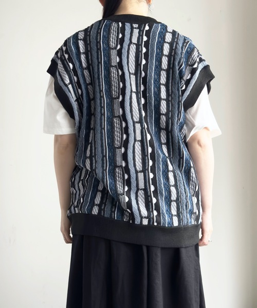 COMMON WARE（コモンウェアー）の「COMMONWARE:3Dニットベスト（ベスト・レディース・ブラック/グリーン/ネイビー/ベージュ・L/M）」の17枚目の写真