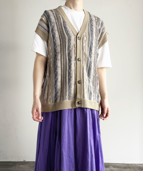 COMMON WARE（コモンウェアー）の「COMMONWARE:3Dニットベスト（ベスト・レディース・ブラック/グリーン/ネイビー/ベージュ・L/M）」の11枚目の写真