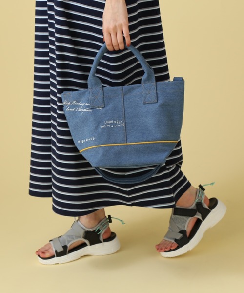 AVIREX（アヴィレックス）の「SCRIBBING MINI TOTE BAG/ スクリブリング ミニトートバッグ（トートバッグ・レディース・アイボリー/その他6/その他35/オリーブ系・F）」の9枚目の写真