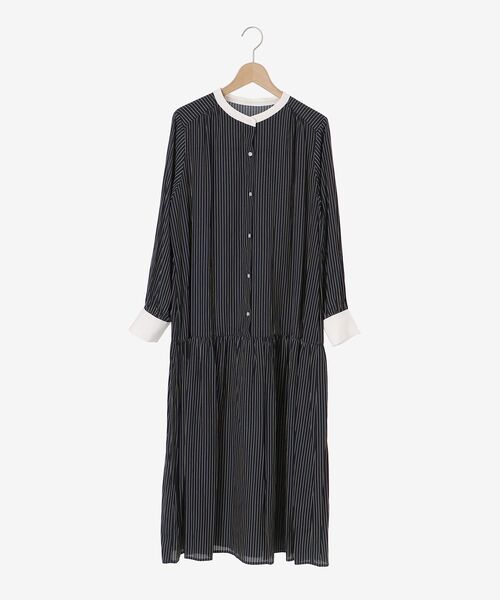 le.coeur blanc（ルクールブラン）の「カッセンストライプギャザーシャツワンピース（シャツワンピース・レディース・ベージュ系その他2/ブルー系その他4・38）」の5枚目の写真