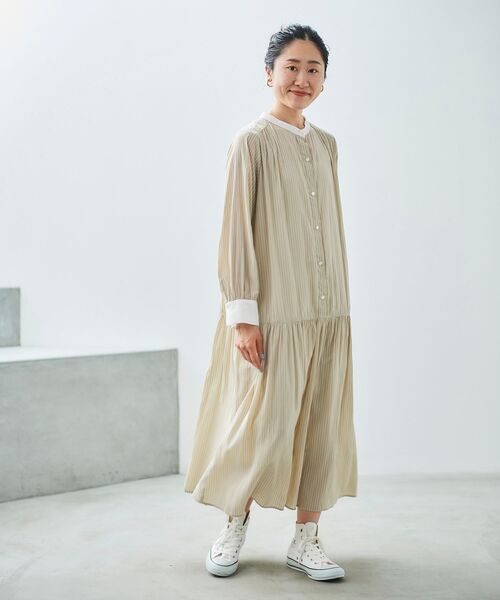 le.coeur blanc（ルクールブラン）の「カッセンストライプギャザーシャツワンピース（シャツワンピース・レディース・ベージュ系その他2/ブルー系その他4・38）」の13枚目の写真