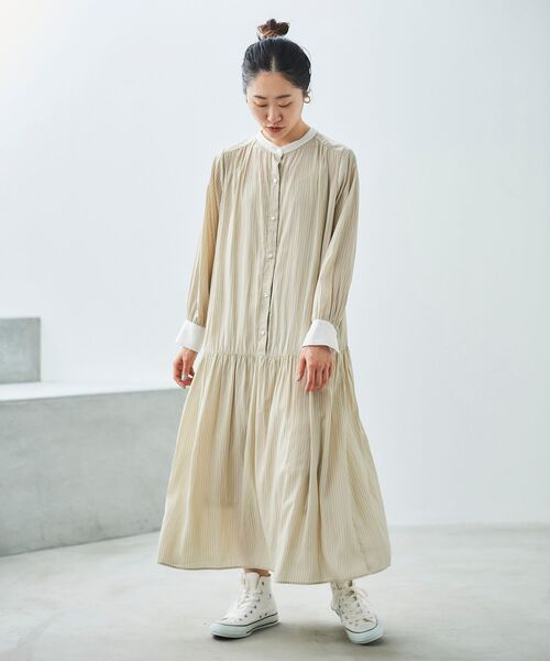 le.coeur blanc（ルクールブラン）の「カッセンストライプギャザーシャツワンピース（シャツワンピース・レディース・ベージュ系その他2/ブルー系その他4・38）」の17枚目の写真