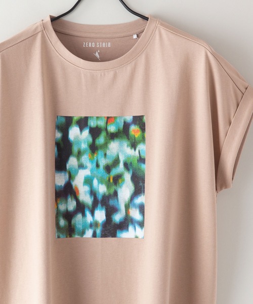 JEANS MATE（ジーンズメイト）の「汗染みの目立ちにくいTシャツ ZEROSTAIN ゼロステイン　撥水性　UVカット ローカルラウンドプリント　ボタニカルプリント　 Tシャツ（Tシャツ/カットソー・レディース・ホワイト/ブラック/イエロー/ミント/ピンク系その他/ダークベージュ・MEDIUM/LARGE）」の4枚目の写真
