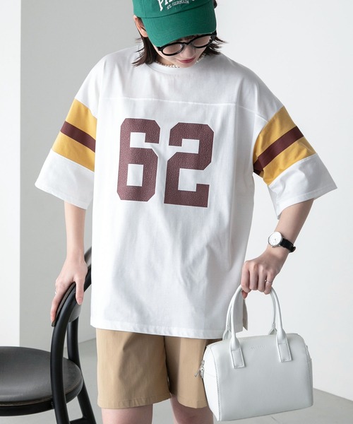 BONLECILL（ボンルシール）の「ナンバリング 配色ルーズ半袖Tシャツ（Tシャツ/カットソー・レディース・ブラック/オフホワイト/ネイビー/グリーン・FREE）」の2枚目の写真
