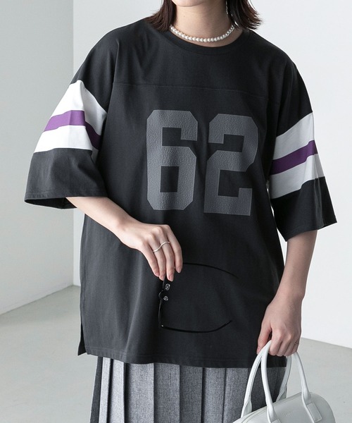 BONLECILL（ボンルシール）の「ナンバリング 配色ルーズ半袖Tシャツ（Tシャツ/カットソー・レディース・ブラック/オフホワイト/ネイビー/グリーン・FREE）」の3枚目の写真