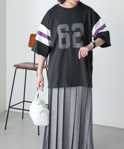 BONLECILL（ボンルシール）の「ナンバリング 配色ルーズ半袖Tシャツ（Tシャツ/カットソー・レディース・ブラック/オフホワイト/ネイビー/グリーン・FREE）」の20枚目の写真