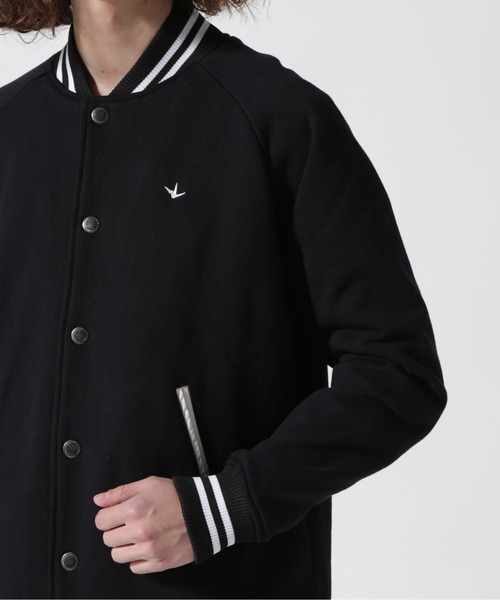 1piu1uguale3 RELAX（ウノピュウノウグァーレトレリラックス）の「1PIU1UGUALE3 RELAX/ウノピゥ ウノ ウグァーレ トレ リラックス/バックロゴスウェットスタジアムジャンパー（スタジャン・メンズ・ブラック・L/M/XL）」の10枚目の写真