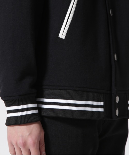 1piu1uguale3 RELAX（ウノピュウノウグァーレトレリラックス）の「1PIU1UGUALE3 RELAX/ウノピゥ ウノ ウグァーレ トレ リラックス/バックロゴスウェットスタジアムジャンパー（スタジャン・メンズ・ブラック・L/M/XL）」の12枚目の写真