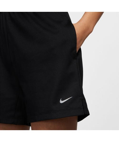 NIKE（ナイキ）の「ナイキ NIKE ナイキ ウィメンズ アタック DF MR ショート 3インチ（その他パンツ・レディース・ブラック・M/L/S/XL）」の3枚目の写真