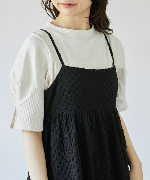MAJESTIC LEGON(マジェスティックレゴン)の「バックオープンキャミワンピース(ワンピース・レディース・オフホワイト/ブラック・MEDIUM)」の11枚目の写真