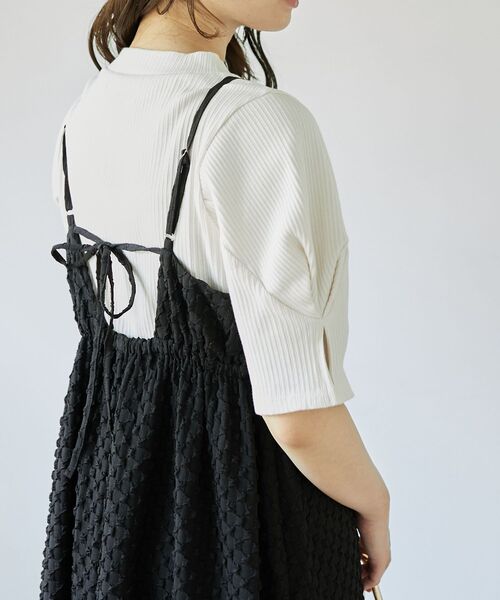 MAJESTIC LEGON(マジェスティックレゴン)の「バックオープンキャミワンピース(ワンピース・レディース・オフホワイト/ブラック・MEDIUM)」の12枚目の写真