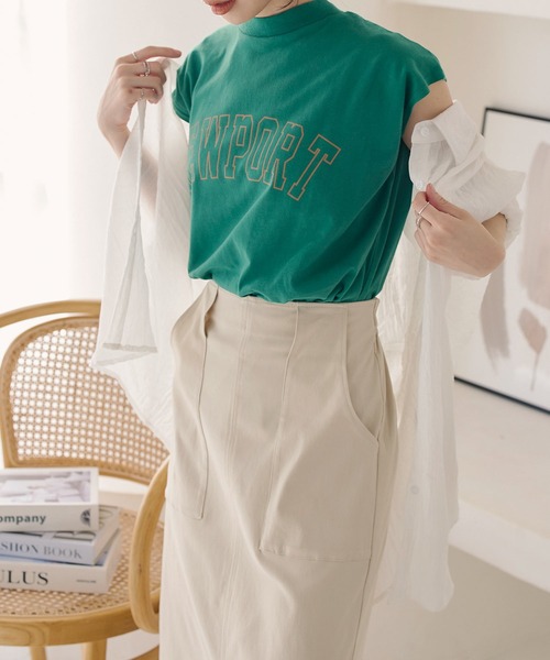 KOBE LETTUCE(コウベレタス)の「コットン100%ロゴプリントフレンチスリーブモックネックTシャツ(Tシャツ/カットソー・レディース・パープル系/ホワイト系/グレー系/ブラック系/グリーン系1/パープル系1/ブラック系1/グレー系1/グリーン系/ホワイト系1/ブラウン系1/ブラウン系・1/2)」の22枚目の写真