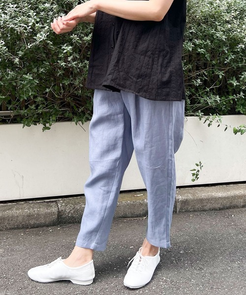 NIMES(ニーム)の「リネンテーパードパンツ(その他パンツ・レディース・ベージュ/ラベンダー/チャコールグレー・0/1)」の1枚目の写真