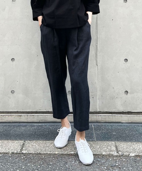 NIMES(ニーム)の「リネンテーパードパンツ(その他パンツ・レディース・ベージュ/ラベンダー/チャコールグレー・0/1)」の2枚目の写真